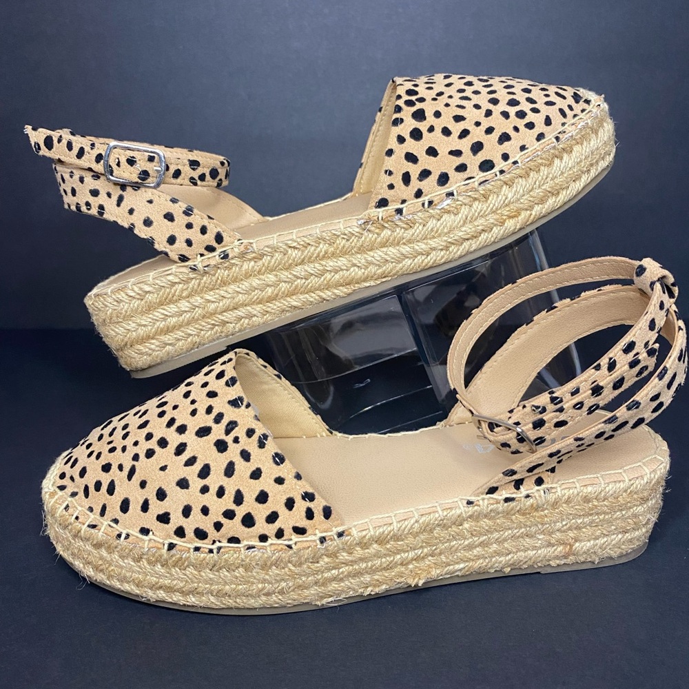 Soda Espadrilles Tan Black Animal Print